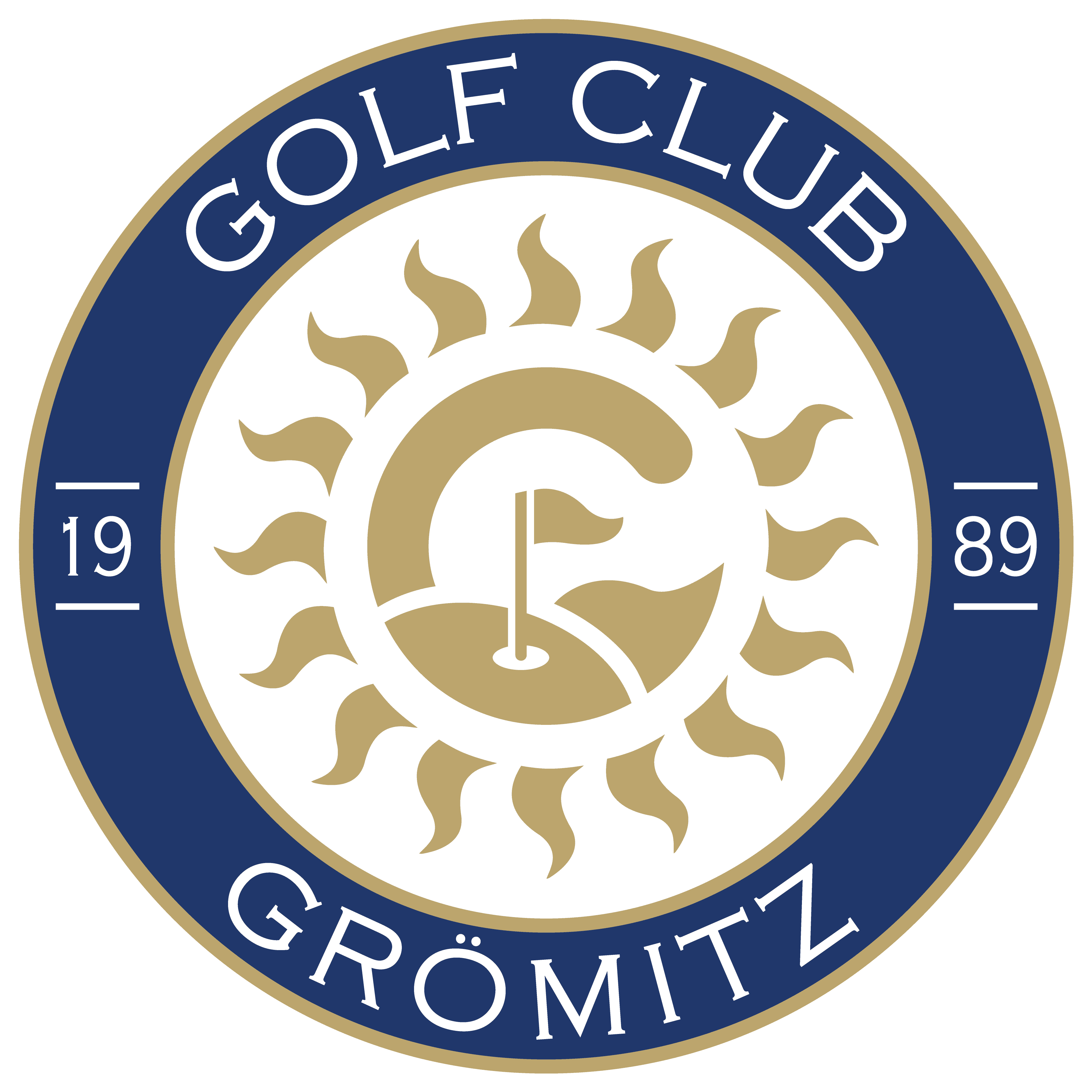 Logo des Golf Clubs Grömitz mit einem stilisierten Golfplatz und sonnigen Strahlen in Gold und Blau.